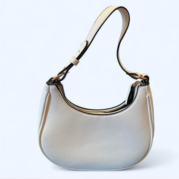 Handbags - Chic White Shoulder Bag